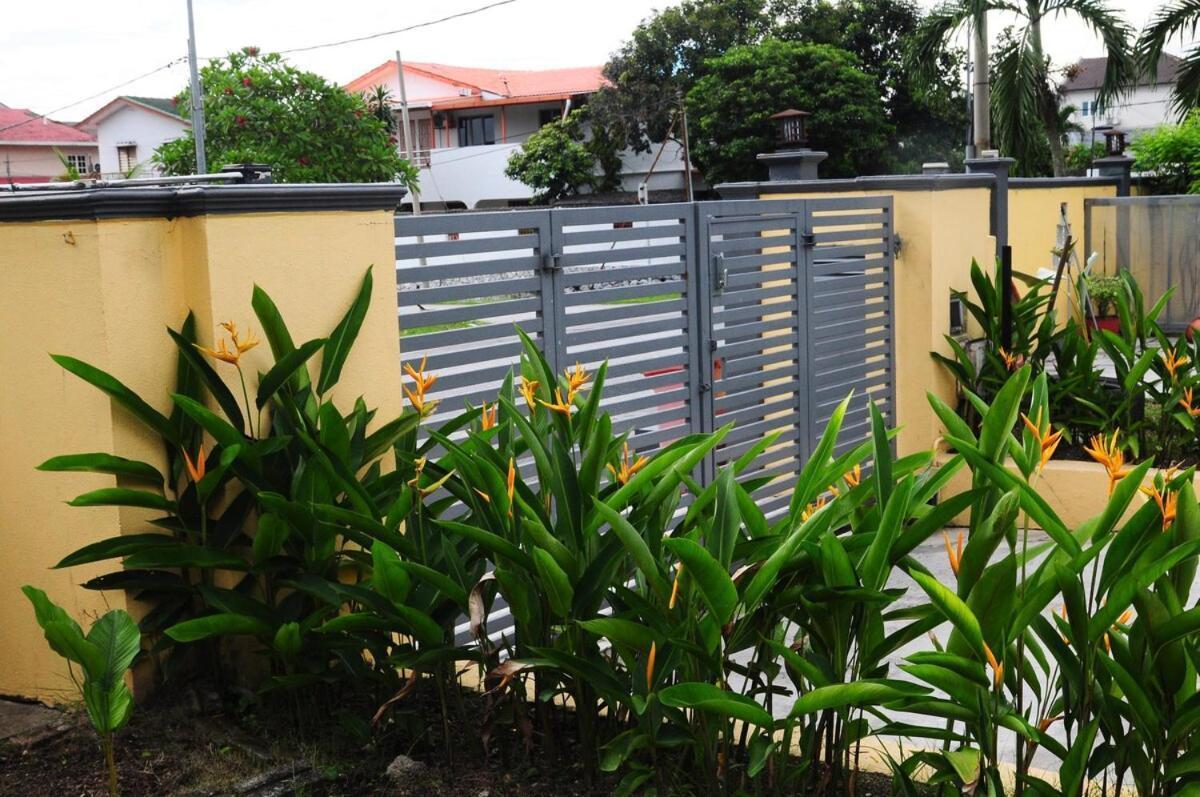 Grayhaus Spacious Bungalow & Garden Villa - Ss3 Petaling Jaya, Near Sunway - Stay Only No Events المظهر الخارجي الصورة