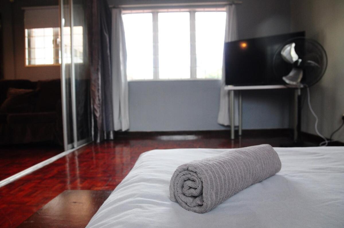 Grayhaus Spacious Bungalow & Garden Villa - Ss3 Petaling Jaya, Near Sunway - Stay Only No Events المظهر الخارجي الصورة